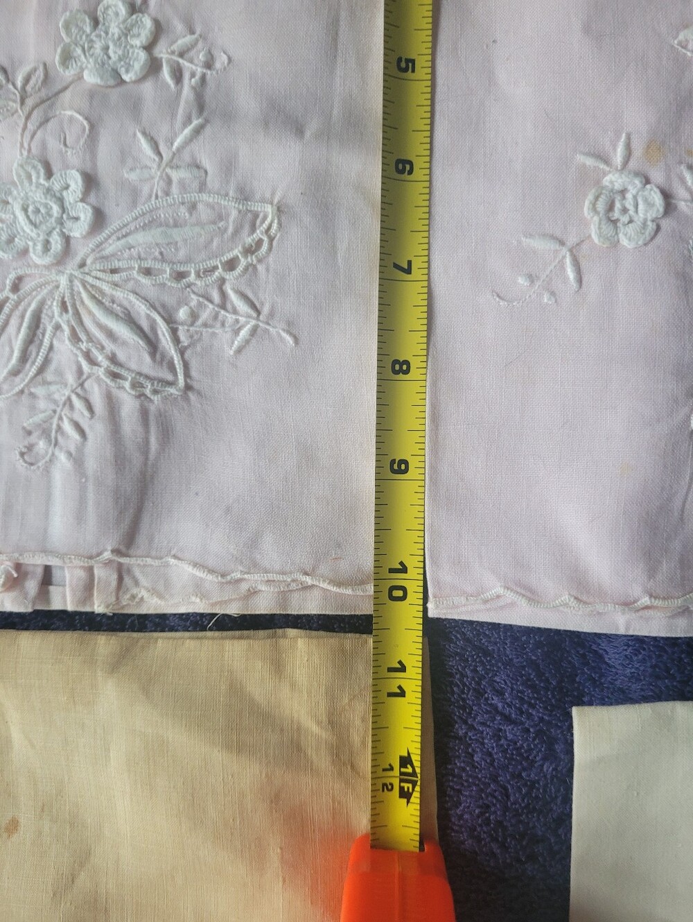 Vintage Embroidered Linen Napkins and Handkerchiefs - Pastel Pink Floral Mix - Picture 7 of 7
